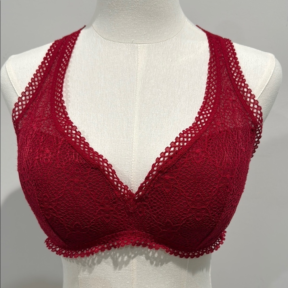 Victoria's Secret Vintage Size L Red Lace Bralette with Racerback